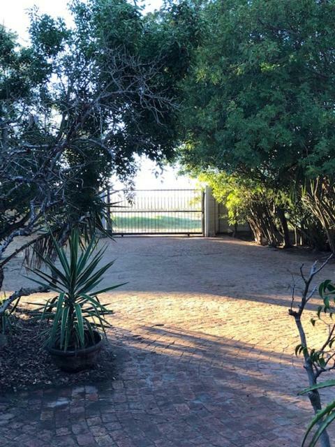 The Vineyard East Hotell Durbanville Exteriör bild